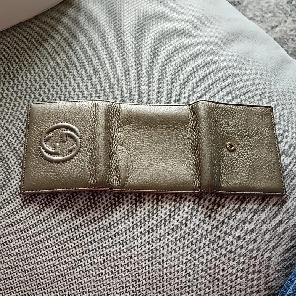 Gucci Soho tri-fold gold metallic compact wallet